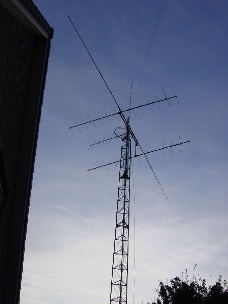 DSC01124.JPG (210.34 KiB) 42583 keer bekeken Zoek de verschillen