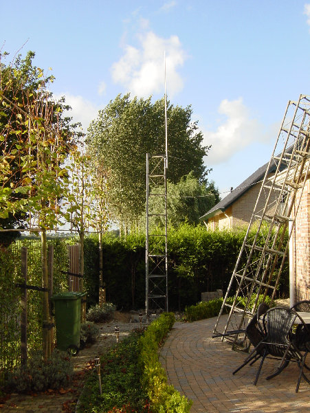 DSC00826.JPG (714.08 KiB) 42567 keer bekeken Achterin de tuin