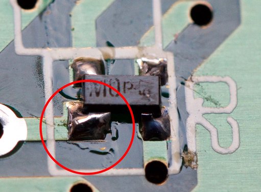 FET-positie.jpg (348.45 KiB) 28971 keer bekeken BF-998 heeft één dikker pootje. De print heeft op dat punt ook een dikker eilandje.